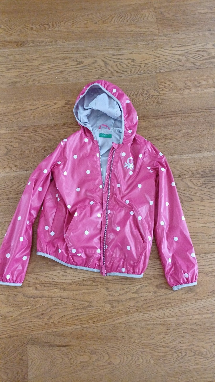 benetton regenjas, xs/158, Ophalen, Meisje, Nieuw, Benetton