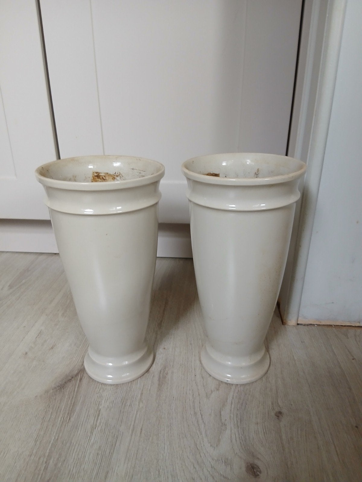 2 bloempotten creme, Tuin en Terras, Gebruikt, Rond, Ophalen of Verzenden, Aardewerk