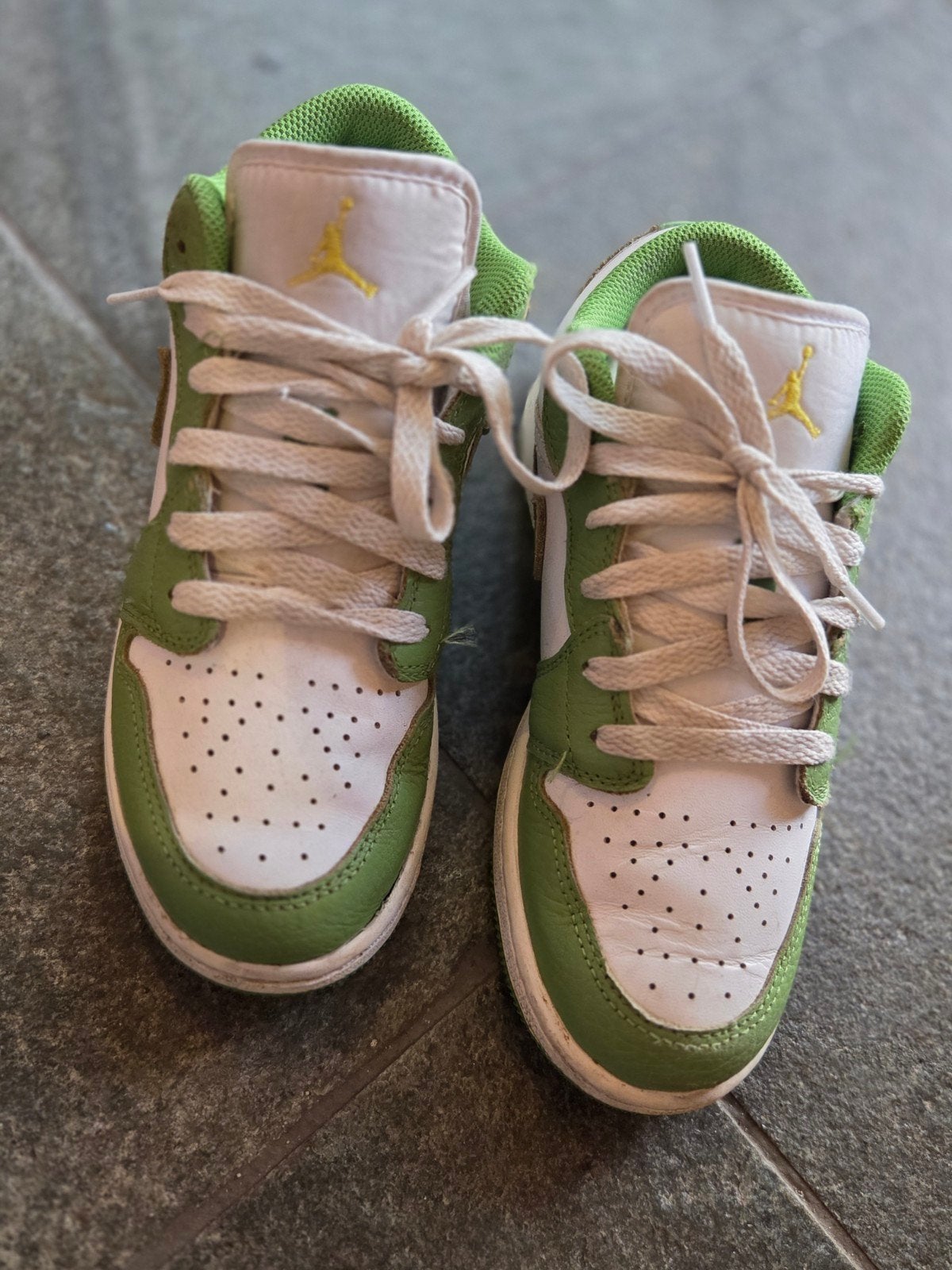 Nike Air Jordan sneakers - Maat 35,5, Ophalen of Verzenden, Nike Air Jordan, Gebruikt, Jongen of Meisje