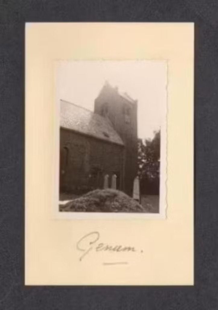 Foto Genum Friesland Kerk Graven Jaren 30., Verzamelen, Foto, Ophalen of Verzenden, Zo goed als nieuw, Gebouw