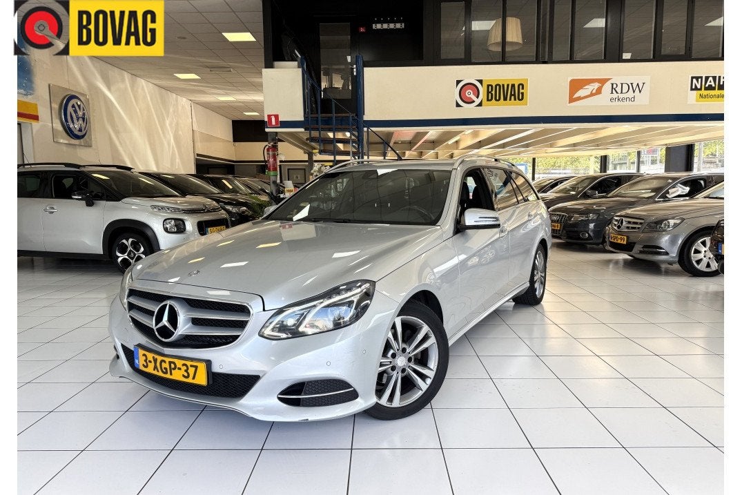 Mercedes-Benz E-Klasse Estate 220 CDI Pres. Avant Inclusief, Auto's, Automaat, Euro 5, Gebruikt, Leder