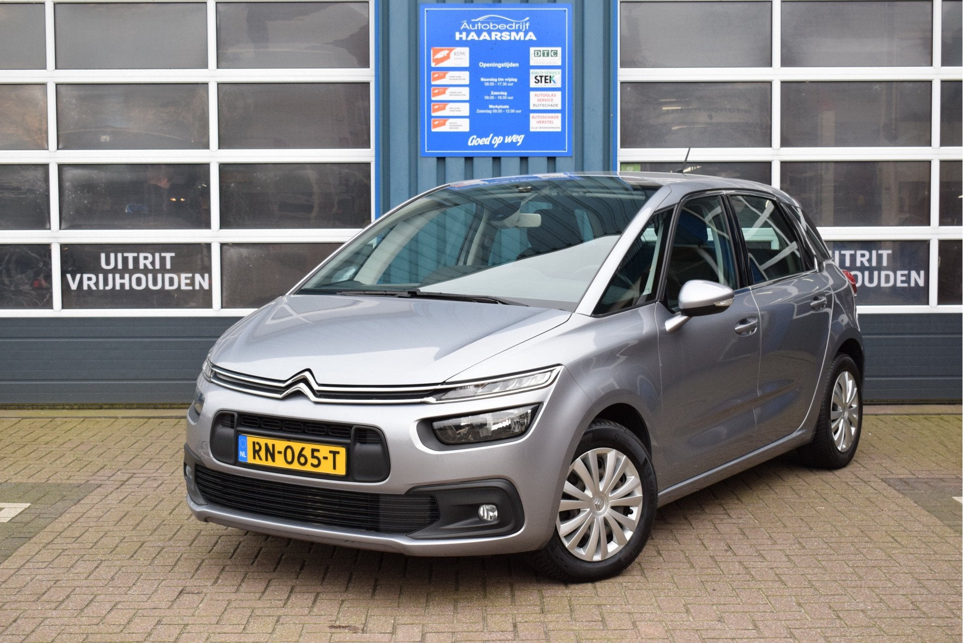 Citroën C4 Picasso 1.2 PureTech Selection Trekhaak Navi Cru, Voorwielaandrijving, Stof, Gebruikt, 1199 cc