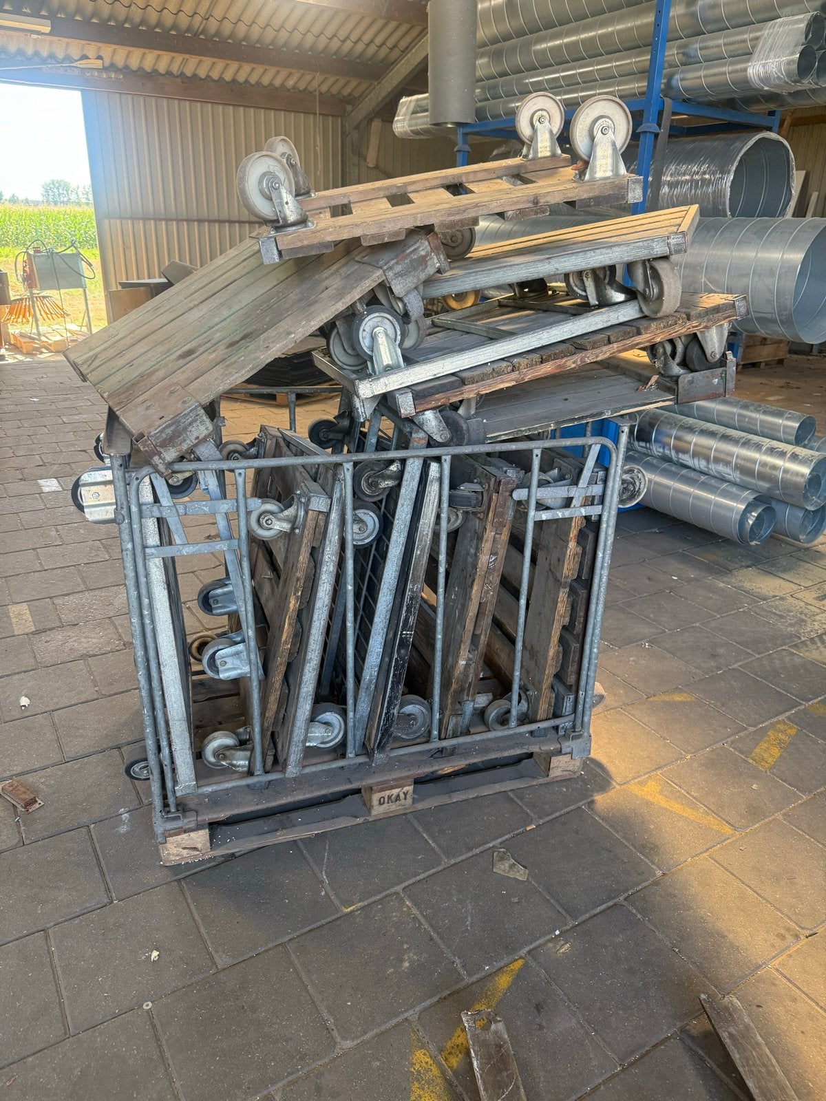 Diverse transportkarren en rolcontainers te koop, Ophalen