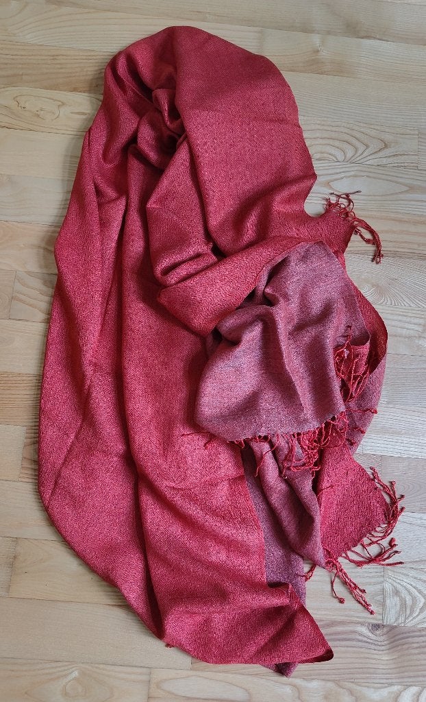 Sjaal Shawl India warm rood 91x72 cm., Ophalen of Verzenden, Nieuw, Maat 46/48 (XL) of groter, Sjaal