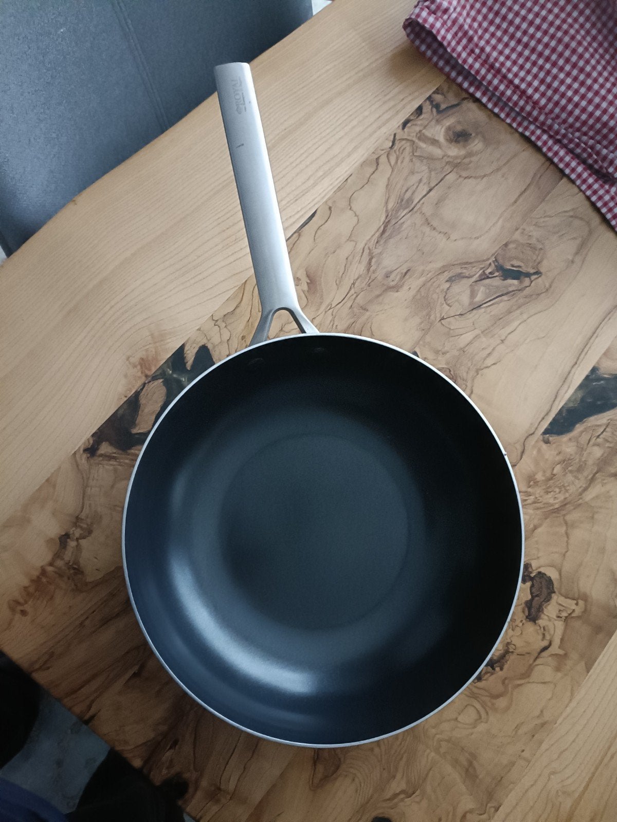 Royal Kempen Wokpan 28 cm, Ophalen of Verzenden, Zo goed als nieuw, Gietijzer, Wok