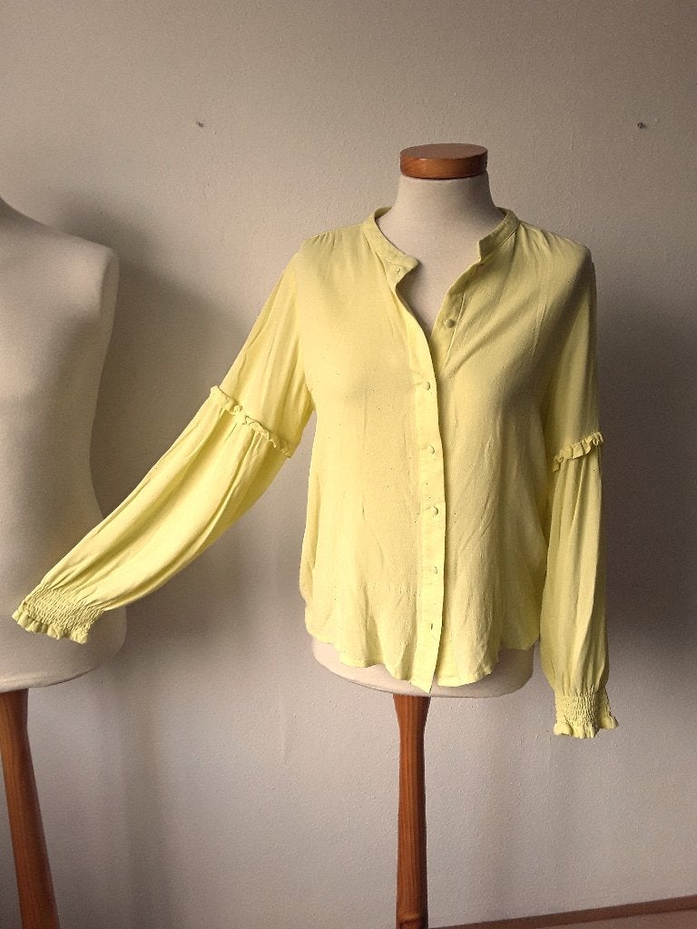 Nukus blouse mt M in geel, Maat 38/40 (M), Verzenden, Geel, Zo goed als nieuw