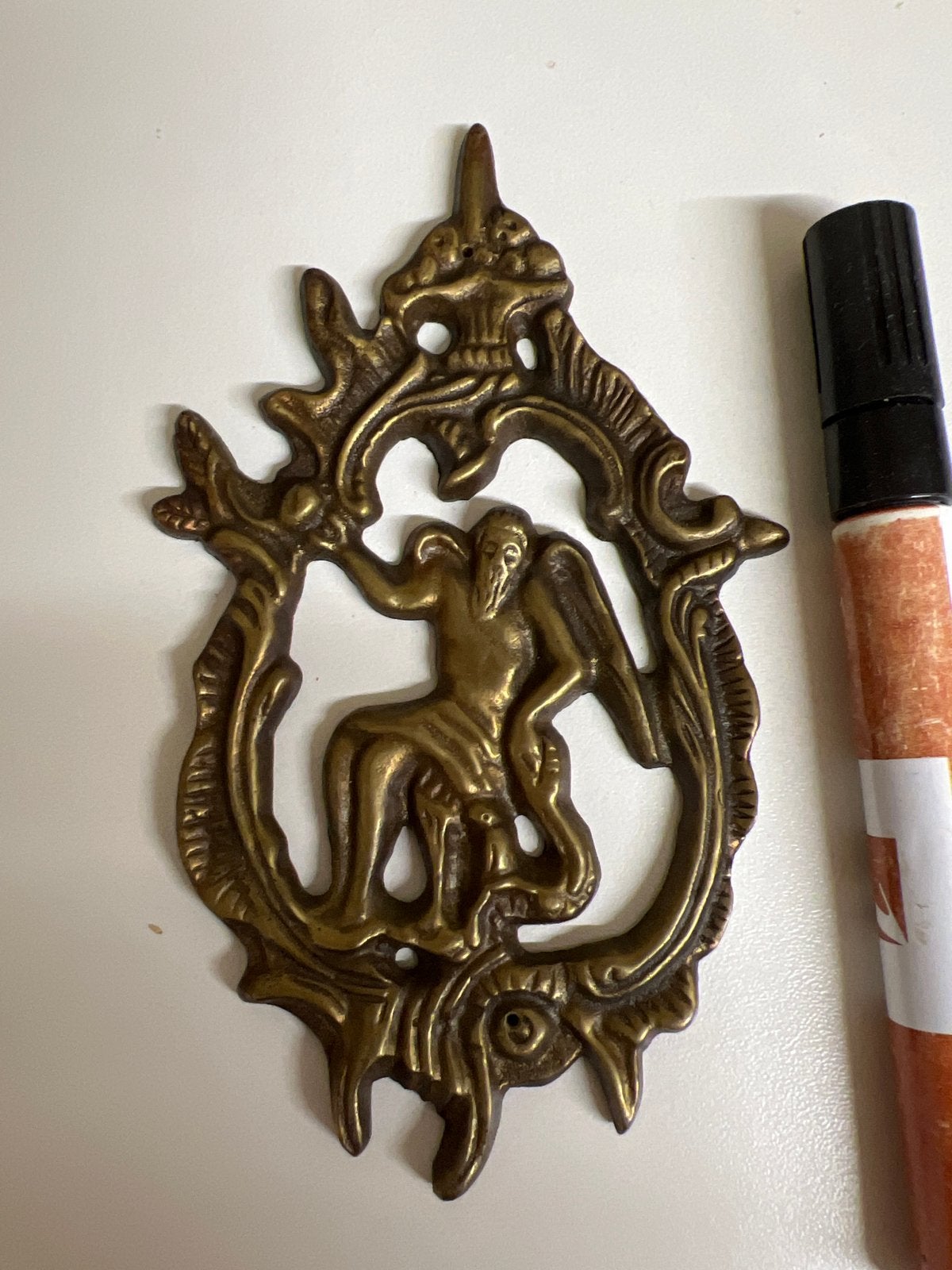 Antiek bronzen ornament met figuur voor een klok., Ophalen of Verzenden