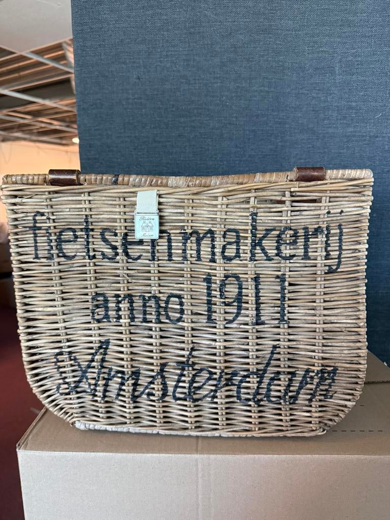 Riviera maison fietsmand, Ophalen, Zo goed als nieuw