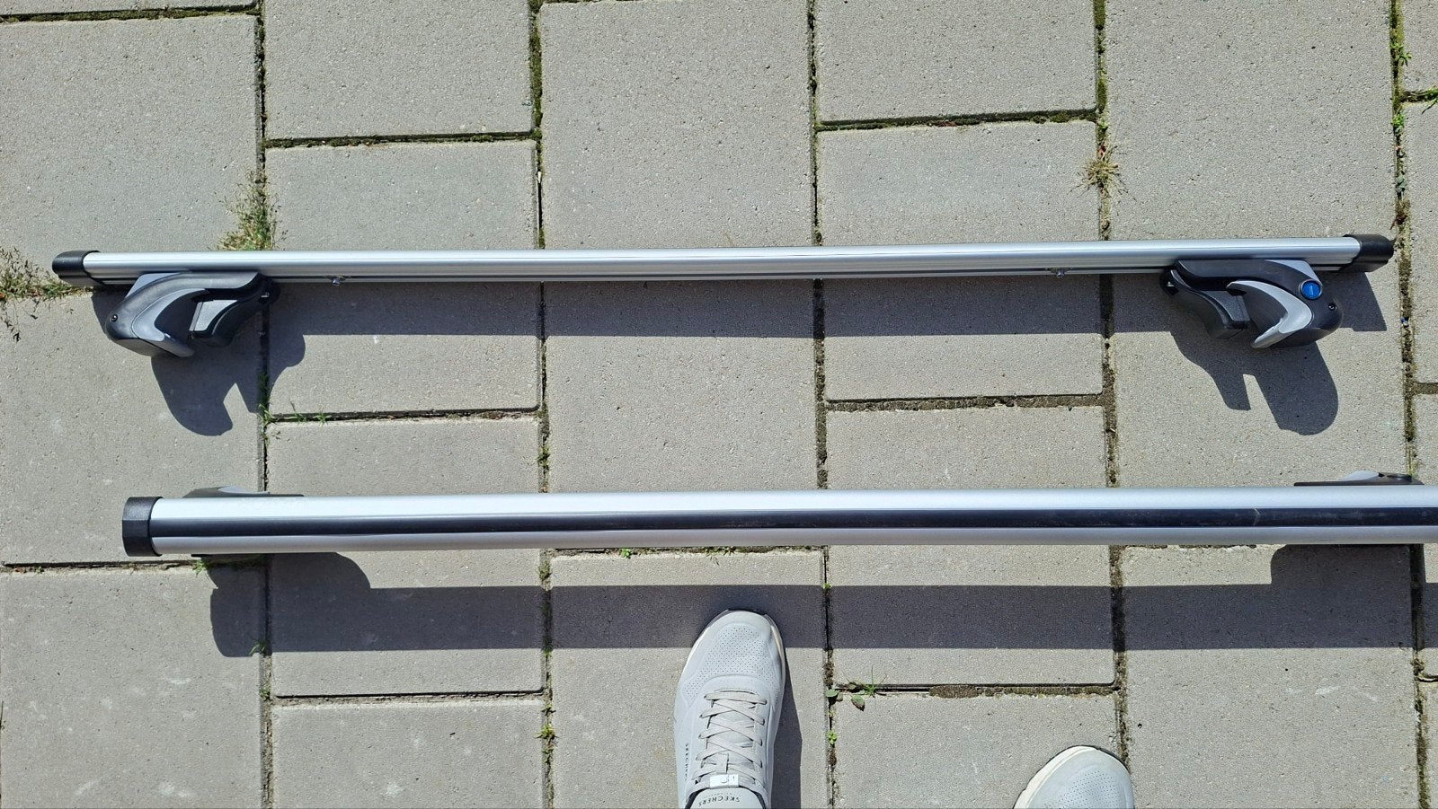 Foto 3 van Ford-Kuga dakdragers voor open rail. Splinter nieuw!