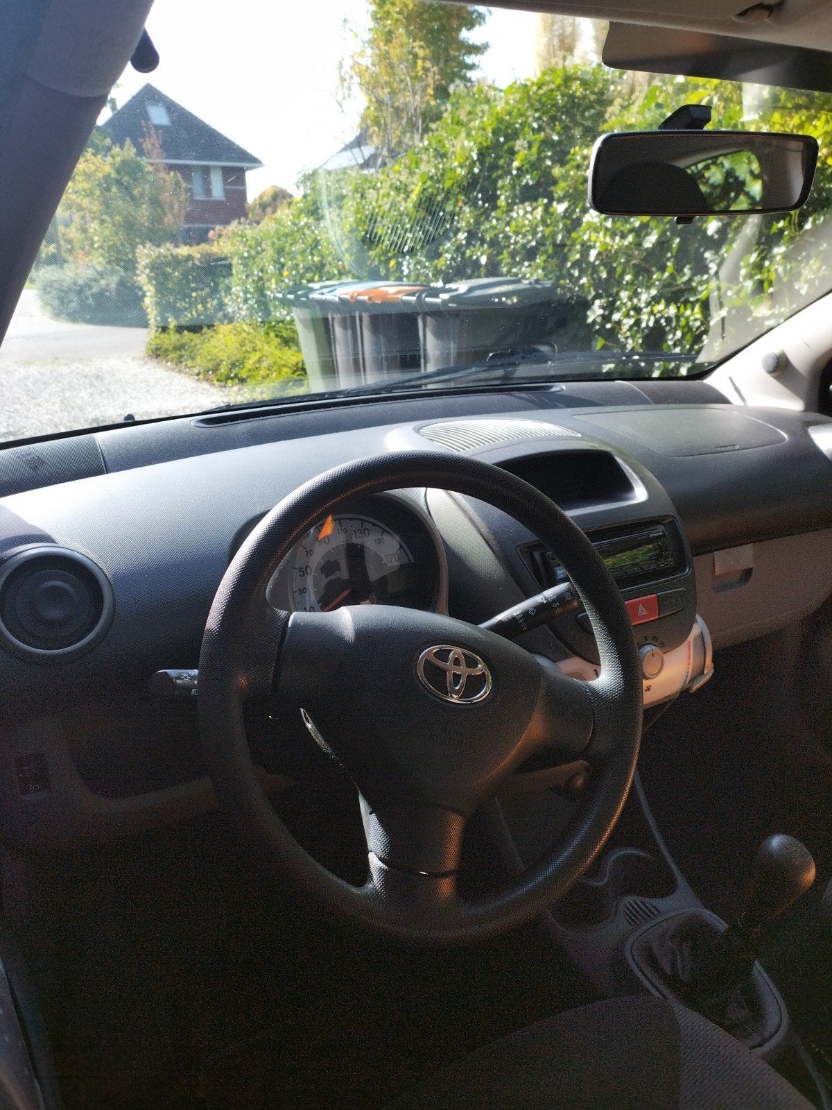 Foto 9 van Toyota Aygo 1.0 12V Vvt-i 3DRS MMT 2008 Grijs