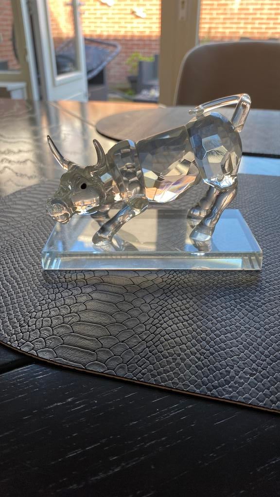Kristallen stier en paard, Ophalen, Zo goed als nieuw, Kristal