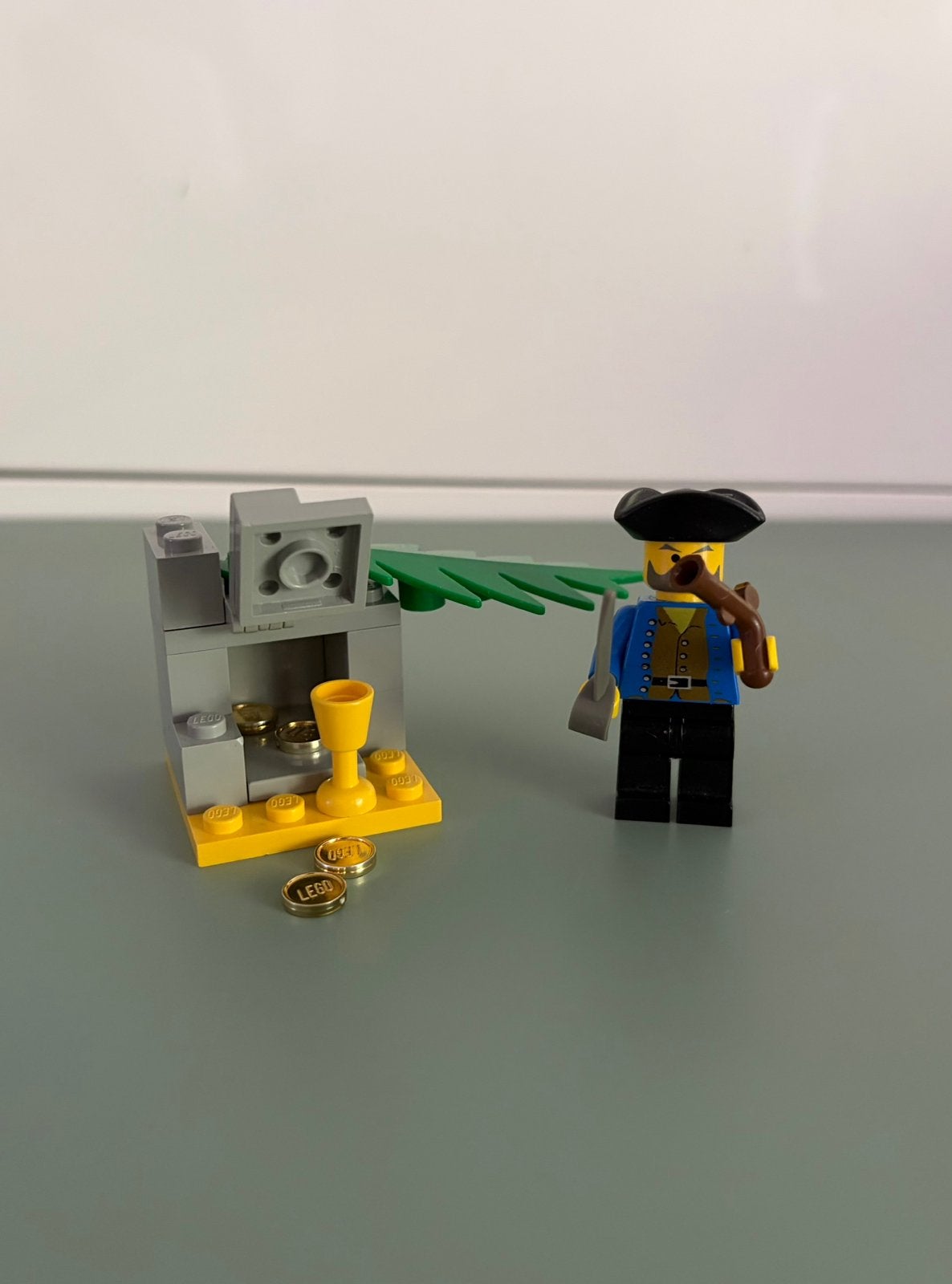 Lego pirates 1747 treasure surprise set, Lego, Zo goed als nieuw, Complete set, Compleet