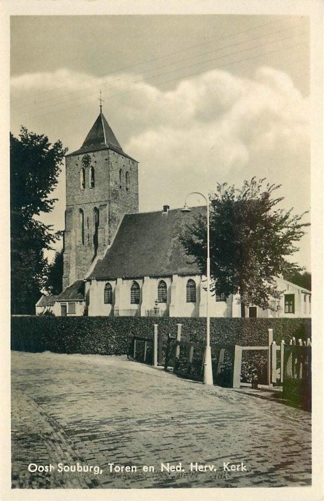 378-281-051 Oost Souburg Toren en Ned Herv Kerk, Verzenden, Voor 1920, Zeeland
