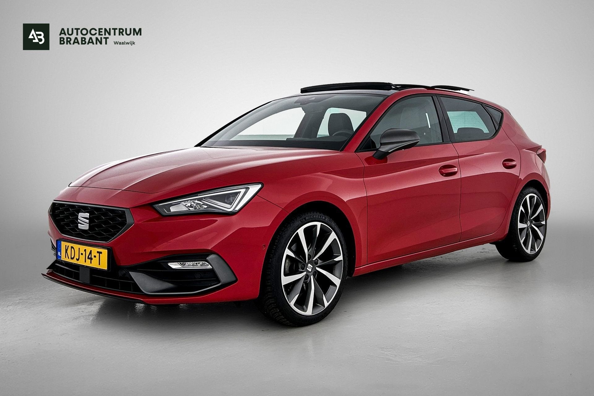 Seat LEON 1.5 TSI FR (Goed OndH, Panorama, Camera, Trekhaak,, Voorwielaandrijving, Euro 6, 4 cilinders, 150 pk