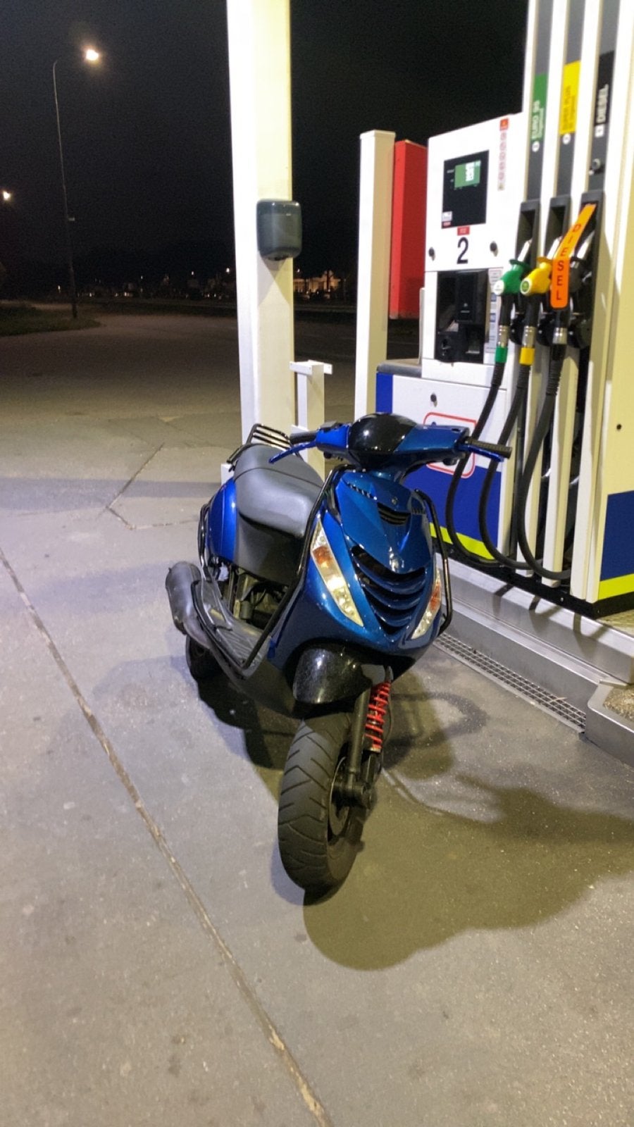 zip 125cc 2t (geen123), Tweetakt, Maximaal 45 km/u, Zip, Zo goed als nieuw