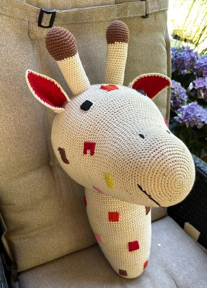 Prachtige giraffen kop gehaakt anne- claire petit, Ophalen of Verzenden, Zo goed als nieuw, Wanddecoratie