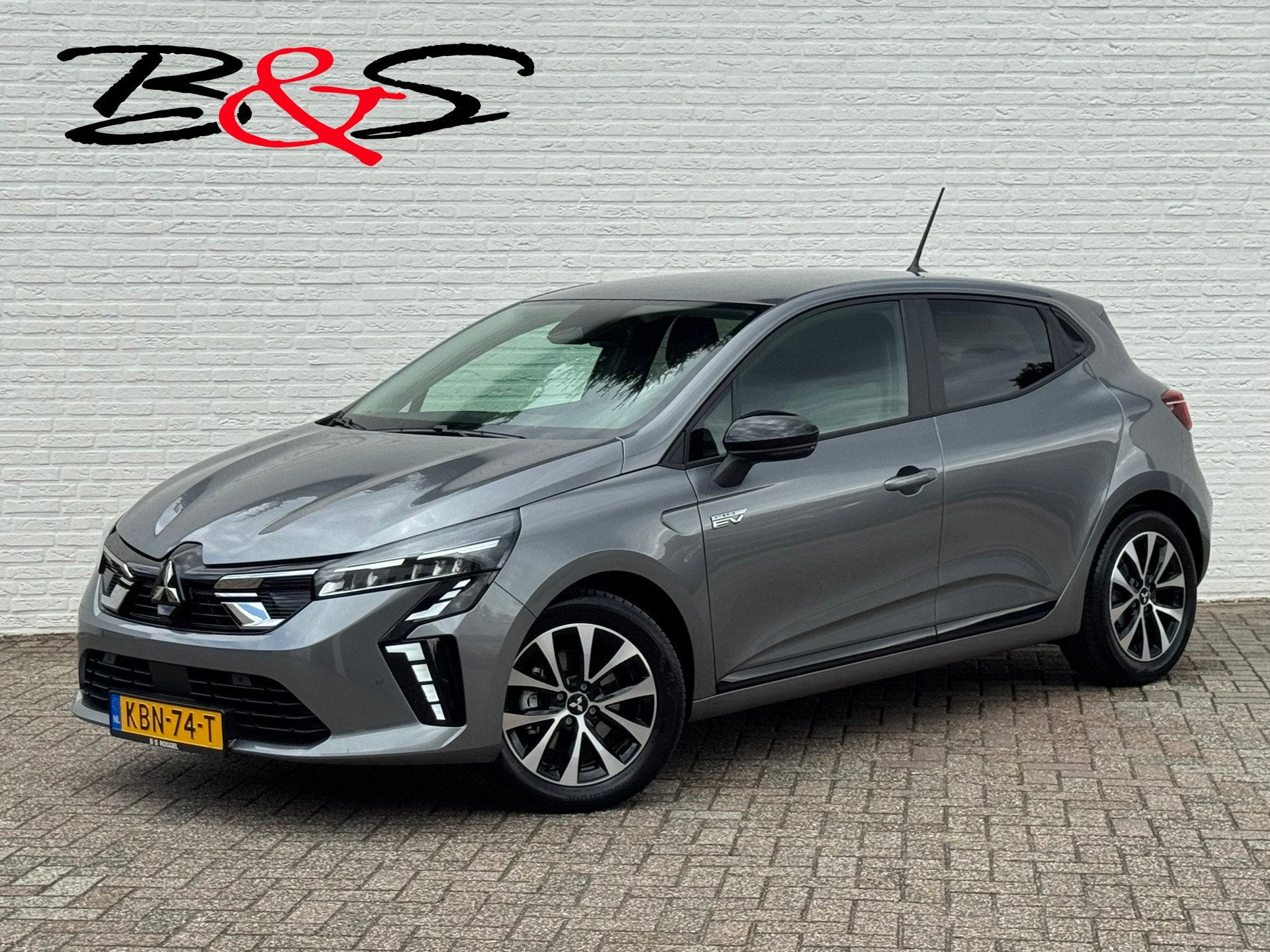 Mitsubishi COLT 1.6 HEV Intense Automaat Camera Carplay Clim, 94 pk, Stof, Gebruikt, Euro 6
