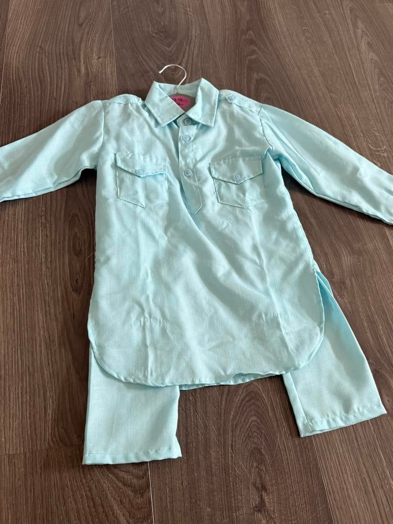 Mooi indiase kleding kinder sherwani, Kinderen en Baby's, Ophalen of Verzenden, Zo goed als nieuw, Jongetje of Meisje