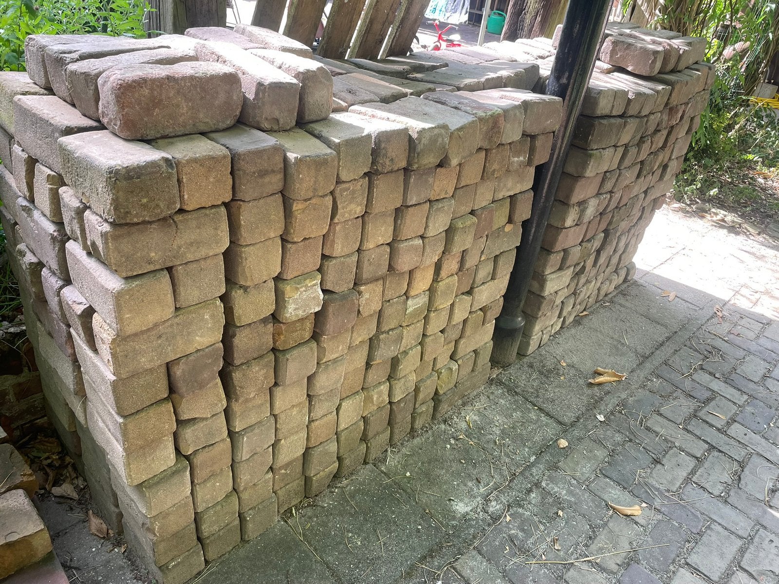 Hardgebakken kleiklinkers 20x9x9cm, Ophalen, Zo goed als nieuw, Beton, Klinkers