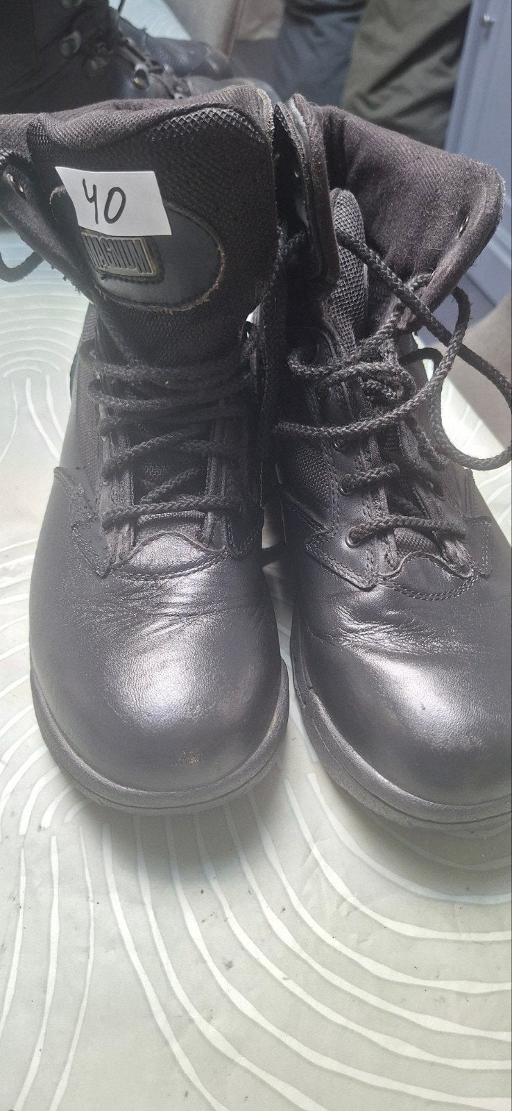 Magnum ex-defensie schoenen maat 40, Ophalen of Verzenden