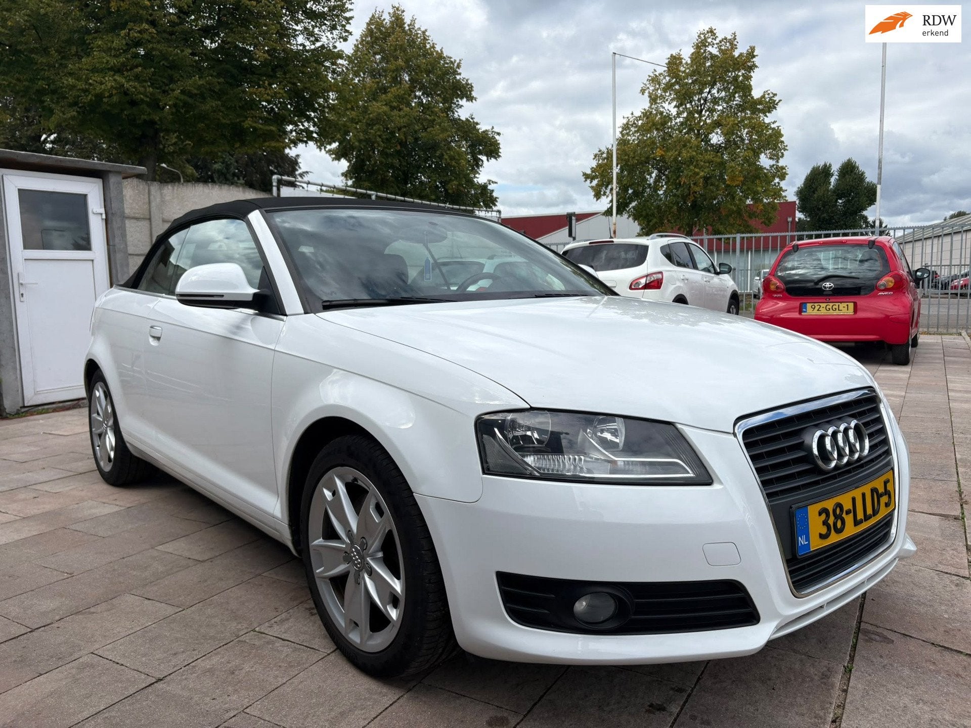 Audi A3 Cabriolet 2.0 TFSI Ambition Automaat|Leder|PDC|200PK, Auto's, Audi, Gebruikt, Zwart, 4 cilinders, 4 stoelen
