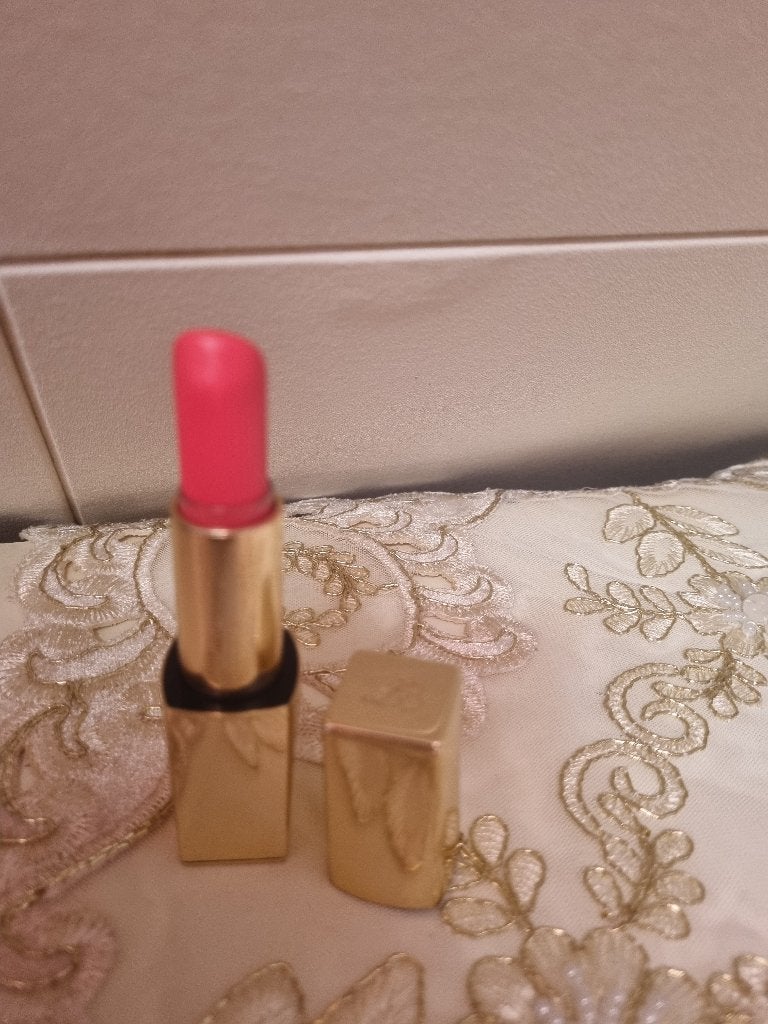 ESTEE LAUDER LIPSTIK NIEUW, Ophalen of Verzenden, Nieuw, Rood, Lippen
