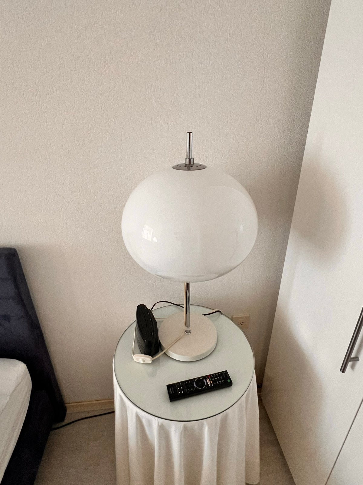 Moderne witte tafellamp met glazen bol, Ophalen, Wit, E27 (groot), Modern