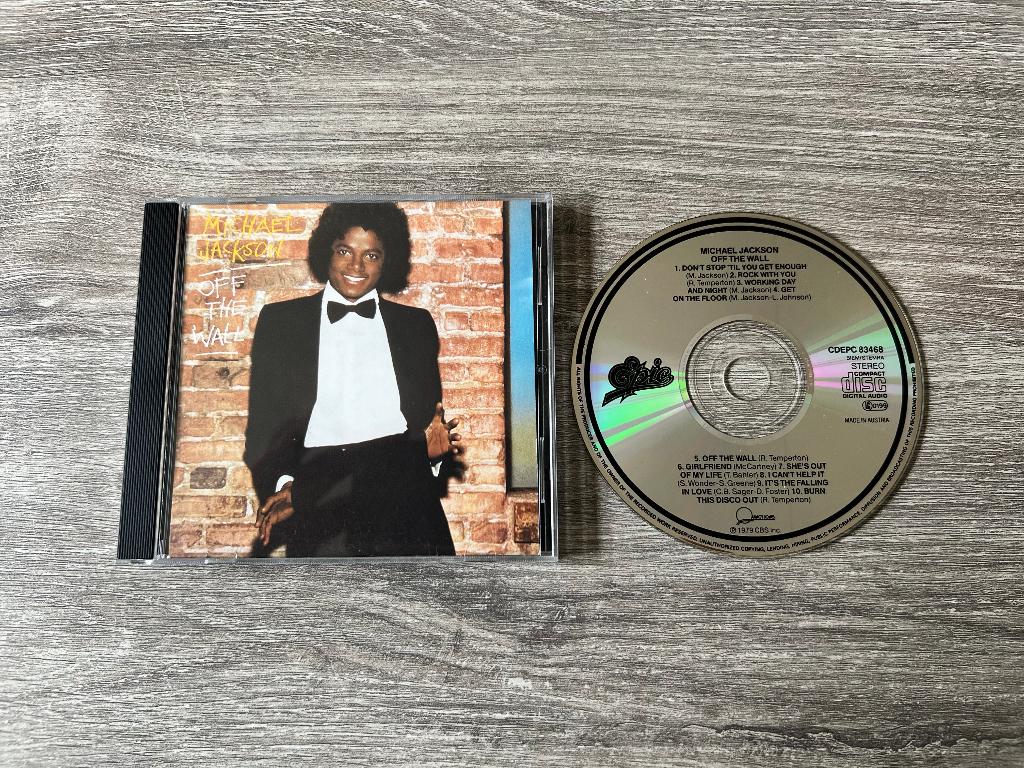 Michael Jackson Off The Wall CD zilver zwart (1984), Cd's en Dvd's, Ophalen of Verzenden, 1980 - 1989, Zo goed als nieuw