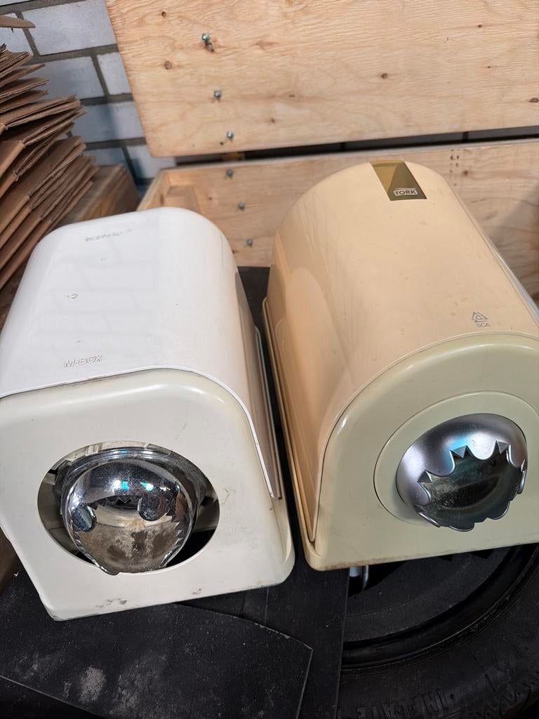 Set van 2 handdrogers: Tork en M-Box, Ophalen of Verzenden, Gebruikt