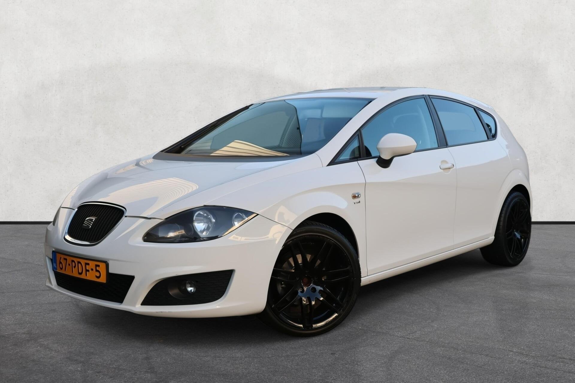 Seat Leon 1.2 TSI Ecomotive COPA | Cruise |Airco | ISOFIX |, Euro 5, Stof, Gebruikt, Zwart