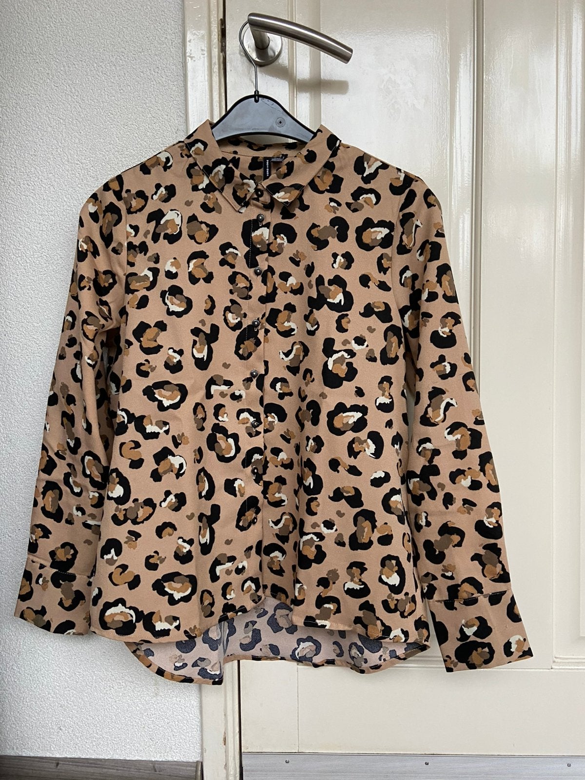 Blouse leopardprint only maat L (40) bruin/zwart/wit, Ophalen of Verzenden, Zo goed als nieuw, Maat 38/40 (M), Zwart