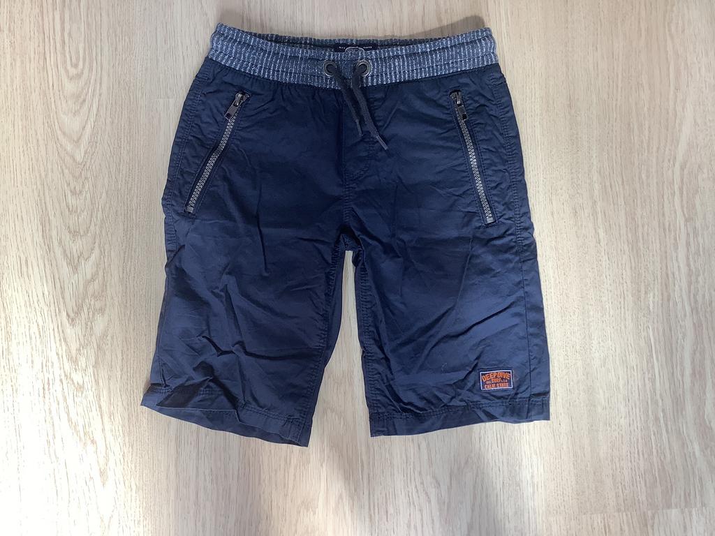 leuke donkerblauwe korte broek maat 128, Kinderen en Baby's, Kinderkleding | Maat 128, Ophalen of Verzenden, Gebruikt, Jongen