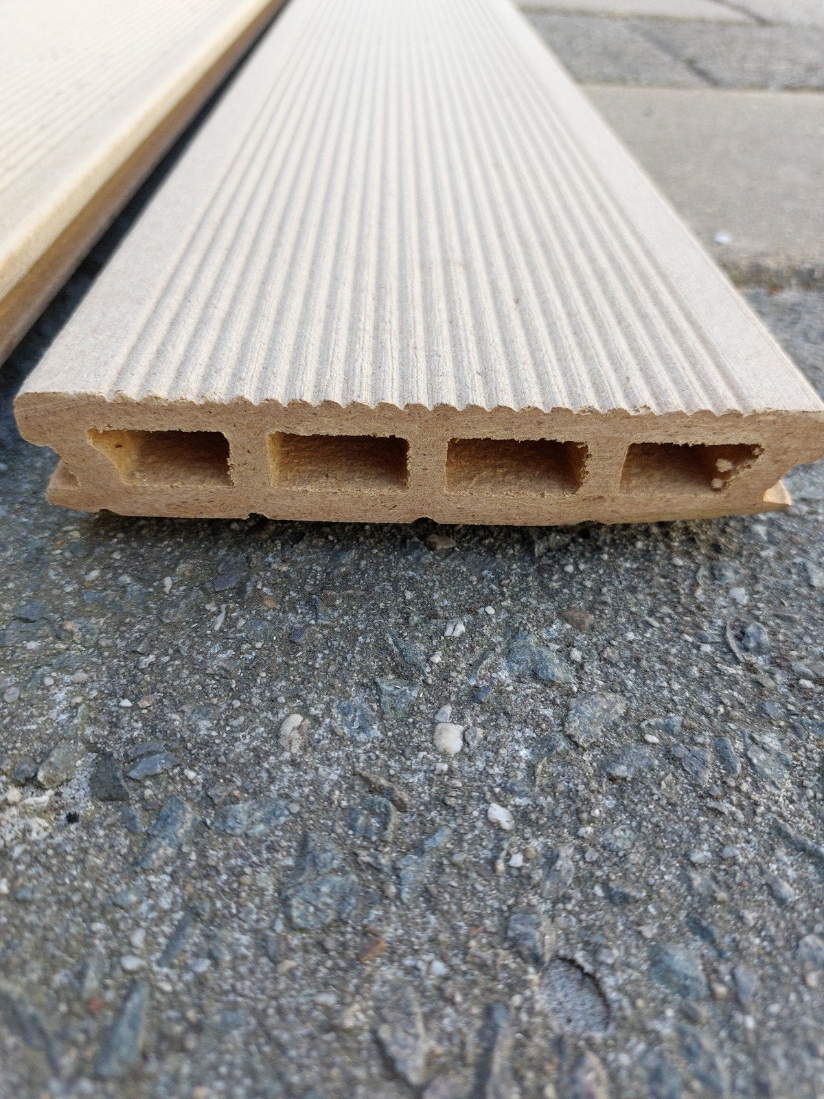 Tech-Wood Professional Deck Anti-slip Profielen (2x 365cm), Tuin en Terras, Terrasdelen en Vlonders, Ophalen