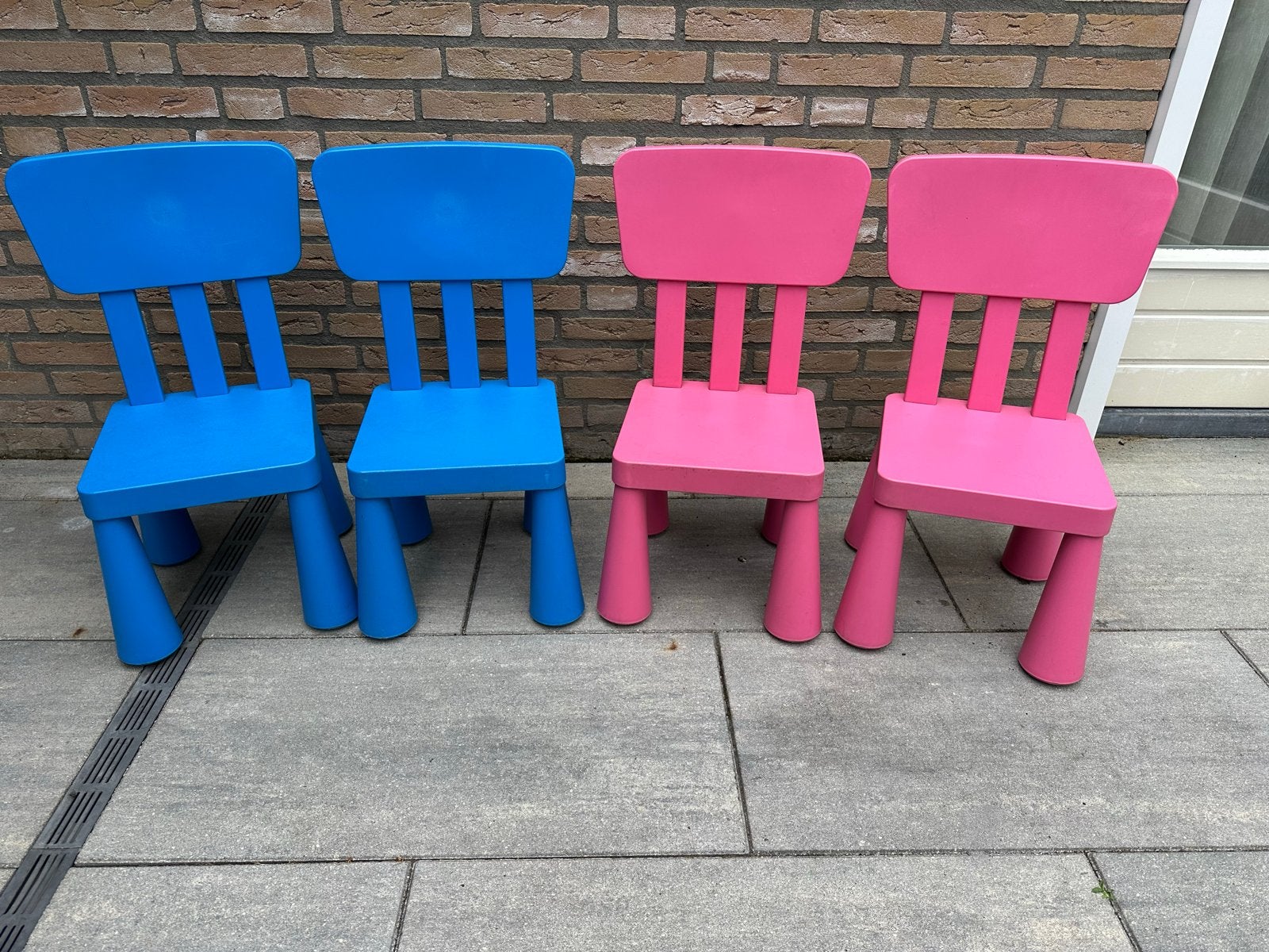 Ikea MAMMUT kinderstoeltjes - 4 stuks, Kinderen en Baby's, Kinderkamer | Tafels en Stoelen, Ophalen, Zo goed als nieuw, Stoel(en)