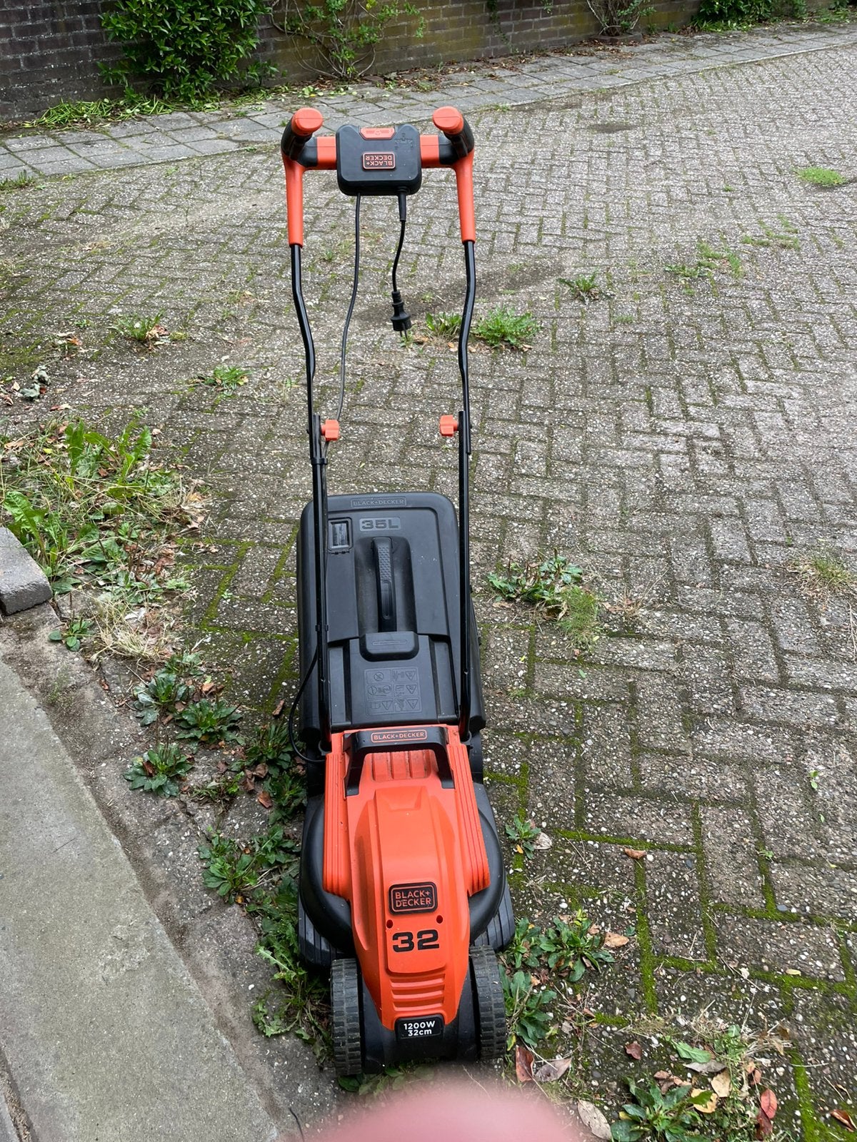 black en dekker grasmaaimachine, Tuin en Terras, Ophalen, Gebruikt, 30 t/m 39 cm, Elektrische grasmaaier
