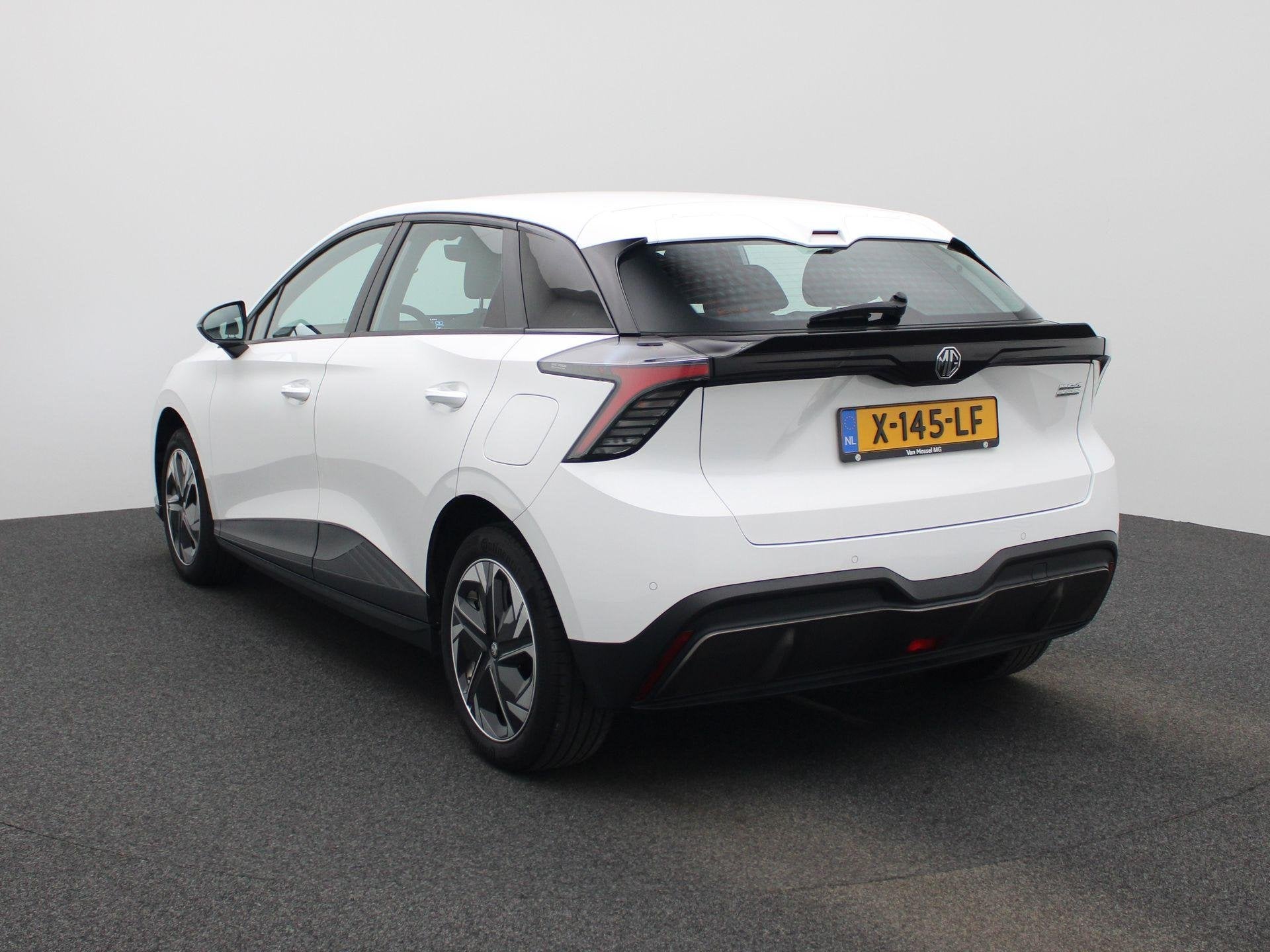 MG MG4 Electric Standard 51 kWh | CLIMATE CONTROL | PARKEERS, Auto's, MG, Automaat, 12 maanden, Wit, Parkeersensor