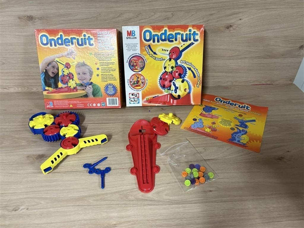 Onderuit vernieuwd [4147], Hobby en Vrije tijd, Verzenden, Zo goed als nieuw
