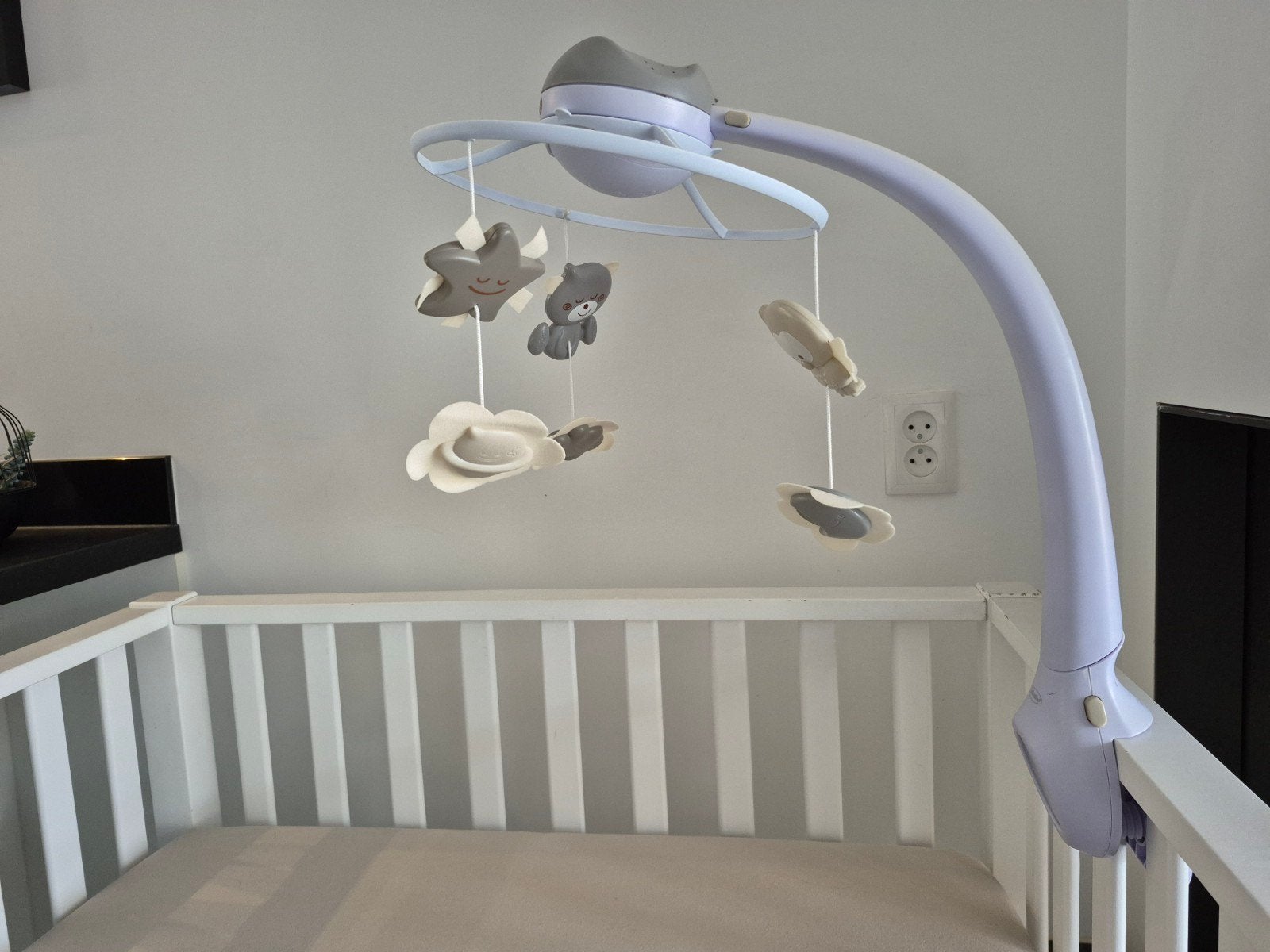 Infantino Grey 3 in 1 Muziekmobiel & Projector, Ophalen, Zo goed als nieuw, Overige typen