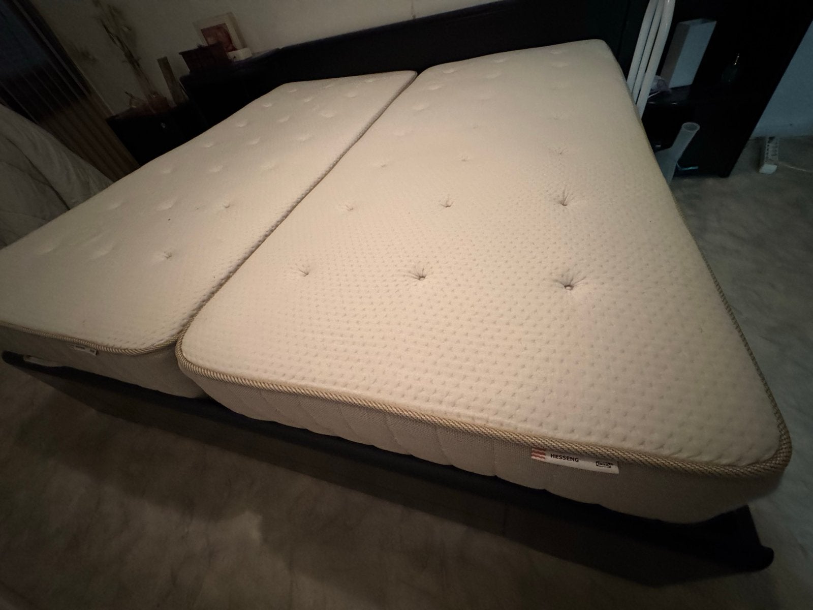 Twee eenpersoons matrassen (IKEA) - 90x200 cm, Gebruikt, 90 cm, Eenpersoons, Ophalen of Verzenden