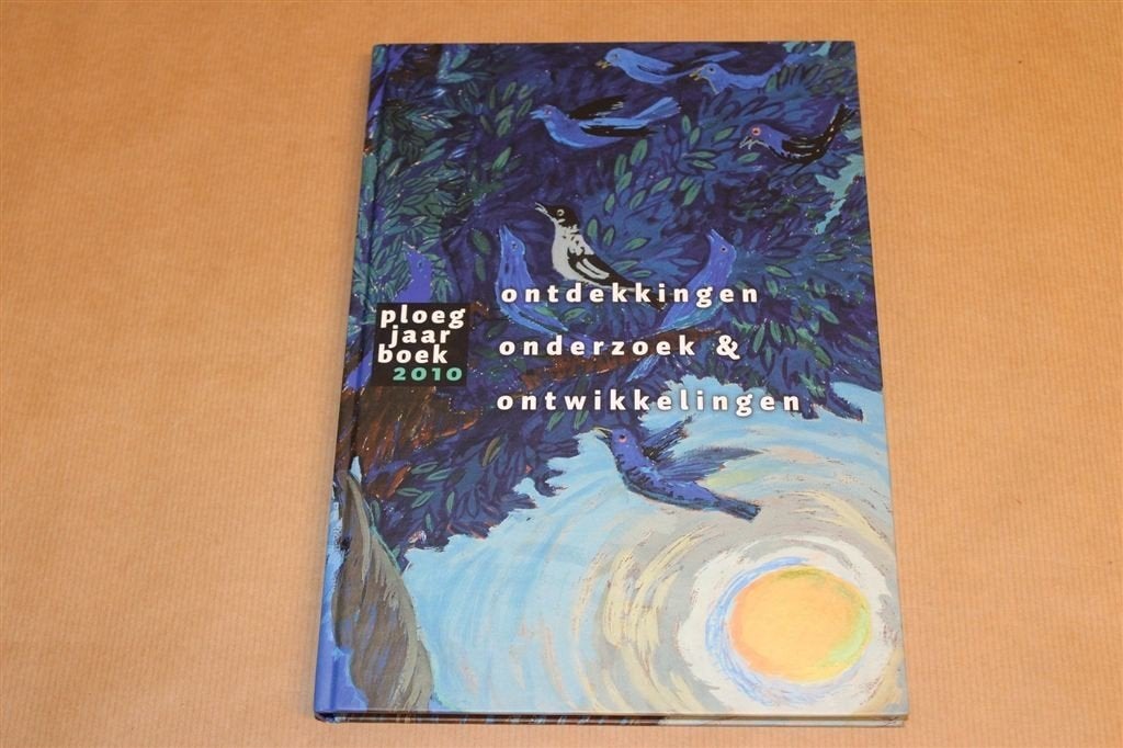 Ploeg jaarboek 2010 — Uitgave Groninger Museum, Ophalen of Verzenden, Zo goed als nieuw