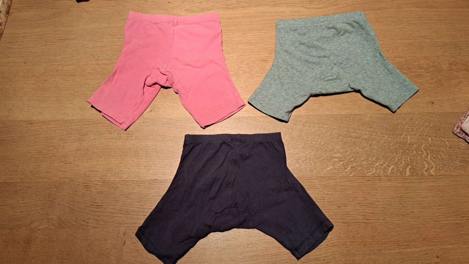 Kiek Hip Wear korte leggings bij heupdysplasie maat 74-80, Kinderen en Baby's, Ophalen of Verzenden, Gebruikt, Broekje