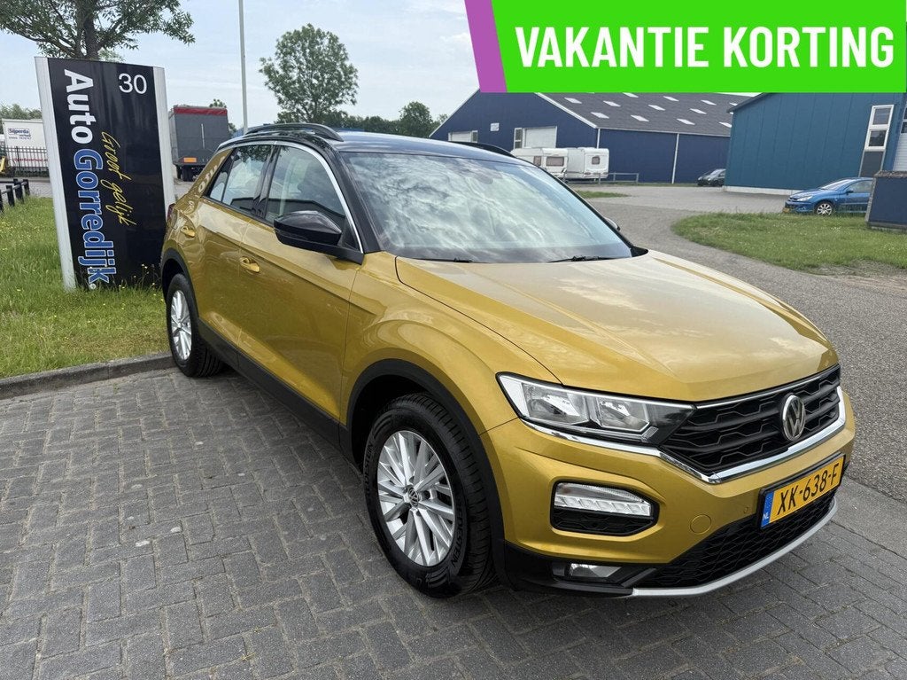 Volkswagen T-Roc 1.5 TSI Style LEER,NAVI,ADAPTIEVE CRUISE,TR, 4 cilinders, Bedrijf, 1500 kg, 16 km/l