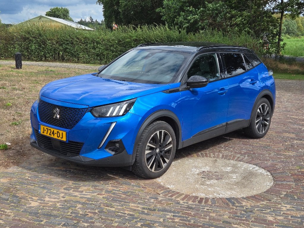 Peugeot 2008 EV GT 50kWh  2020 Blauw Metallic alle opties, 136 pk, Blauw, Leder en Stof, Origineel Nederlands