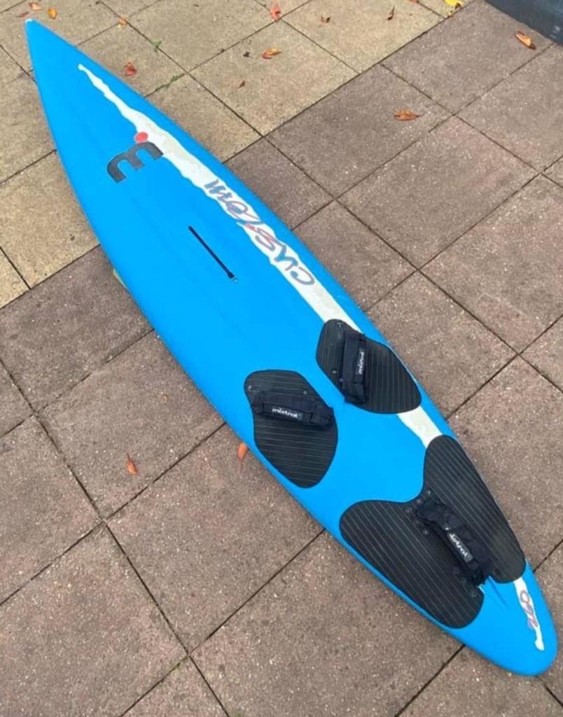 Mistral Custom Windsurfplank 85L - Ervaren Surfer, Watersport en Boten, Ophalen of Verzenden, Plank, 250 tot 300 cm, Mistral