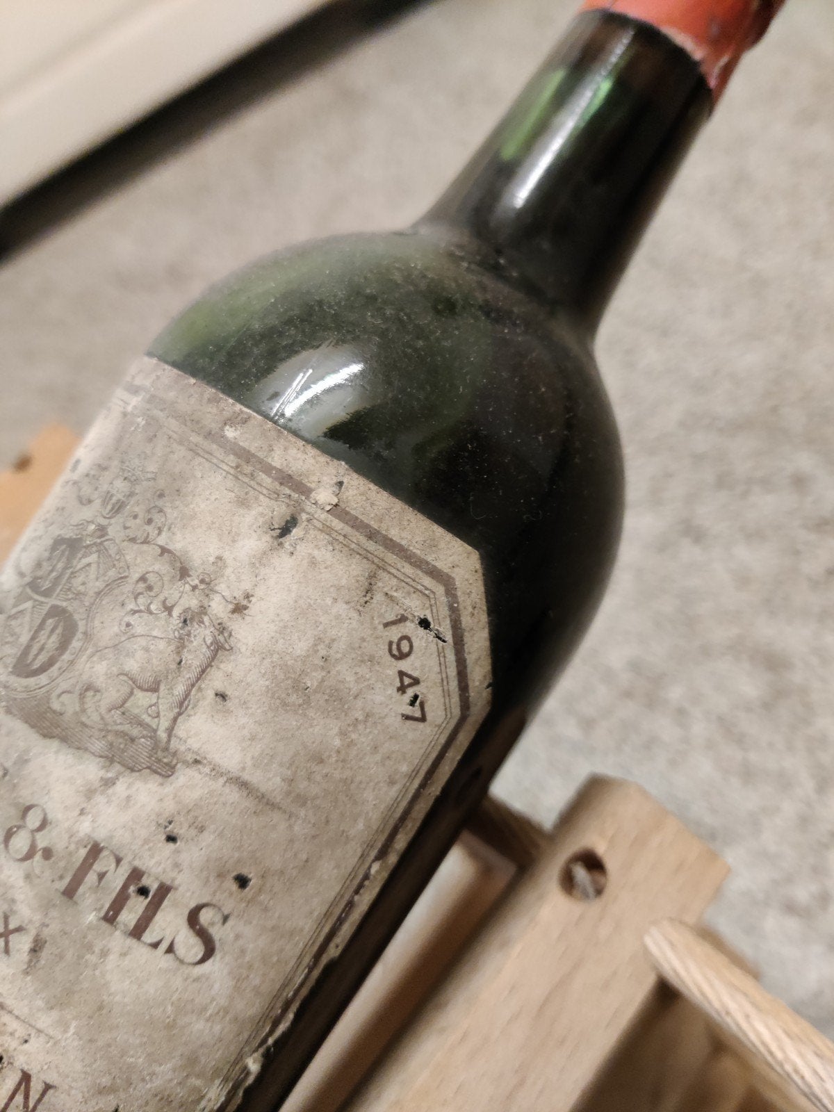 fles rode wijn uit 1947 bordeaux!!, Verzamelen, Ophalen, Frankrijk, Rode wijn