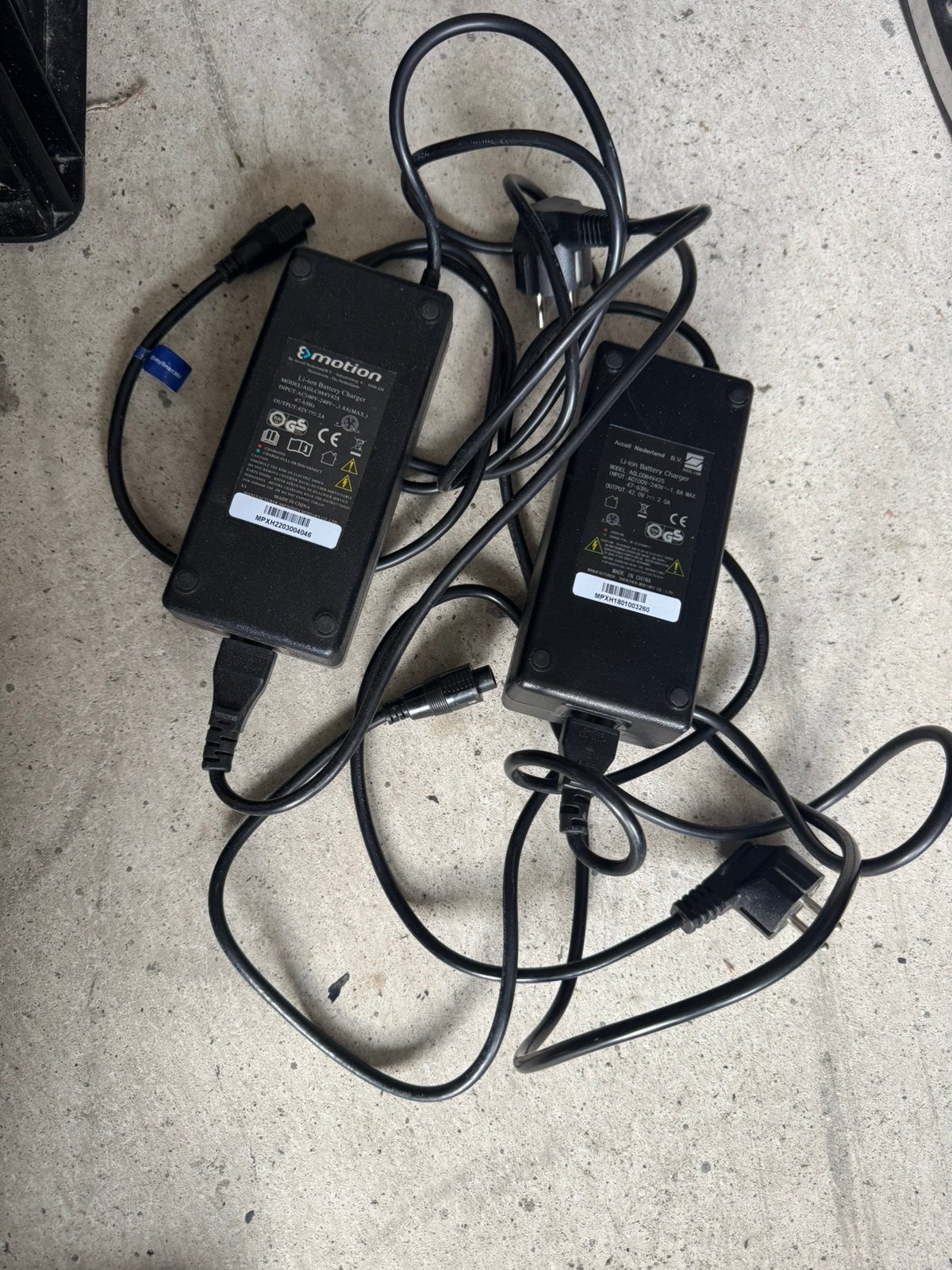 opladers/chargers 5 pin  Sparta F8e F5e C4 Batavus Fonk, Ophalen of Verzenden, Zo goed als nieuw