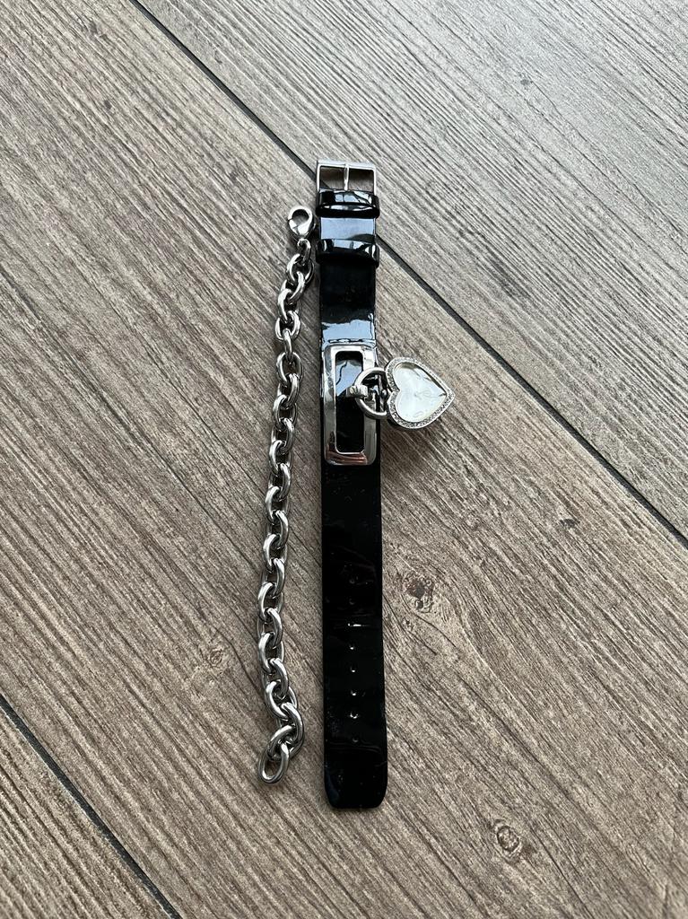 Guess dameshorloge met strass en ketting, Ophalen of Verzenden, Gebruikt, Overige materialen, Met strass