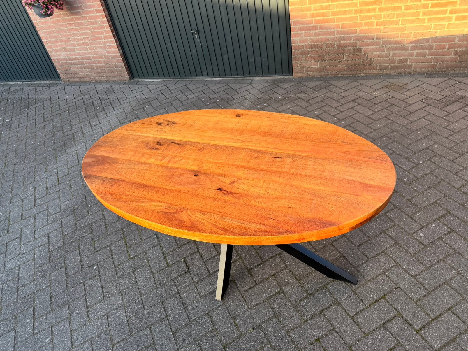 Ovale eettafel, Ophalen, 50 tot 100 cm, Zo goed als nieuw, Vijf personen of meer