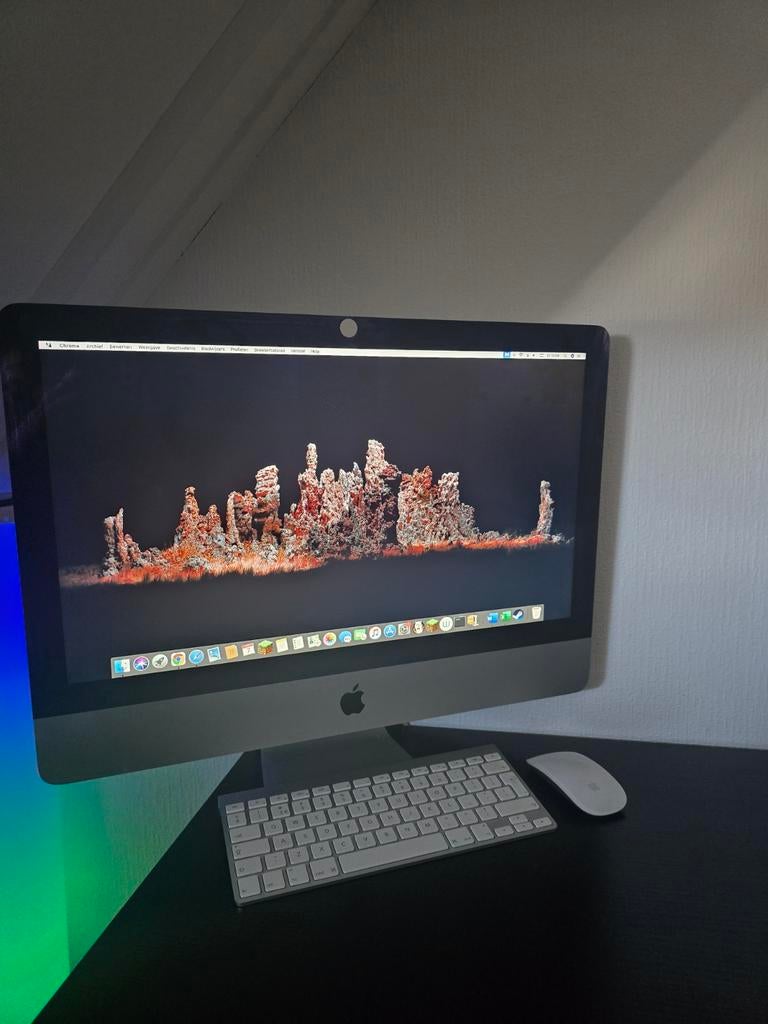 iMac (21.5-inch, Late 2013) met apple toetsenbord en muis, Ophalen of Verzenden