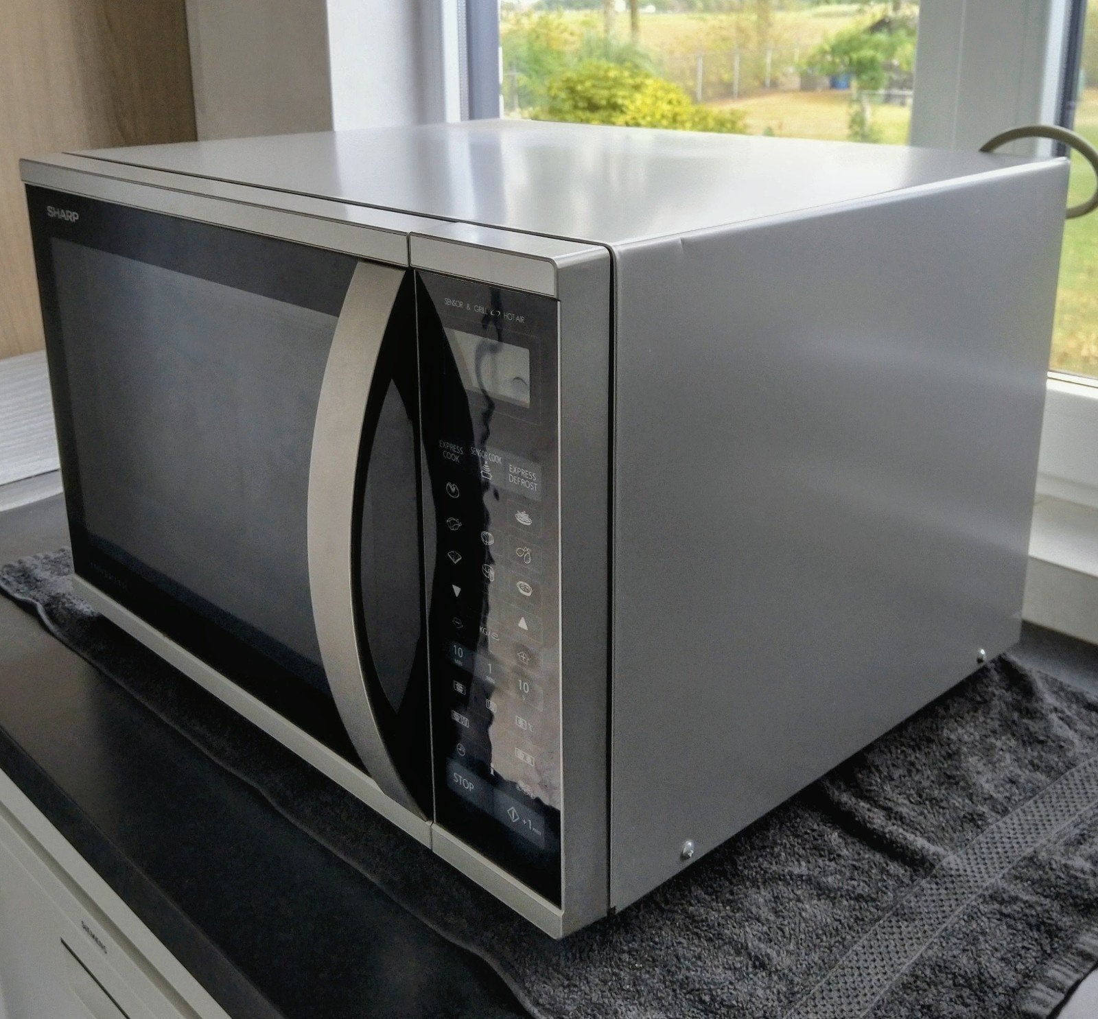 Sharp combi (magnetron)oven R970, Ophalen, Zo goed als nieuw, Draaiplateau, Minder dan 45 cm